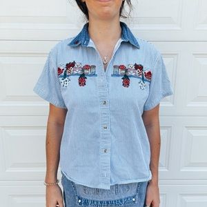 VINTAGE embroidered seersucker button down flowers